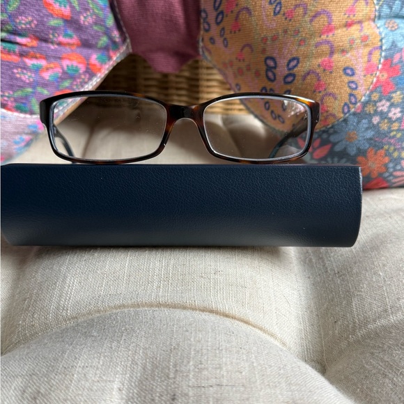 Ray-Ban Tortoise Shell with blue inside Rectangular Glasses - Picture 2 of 7